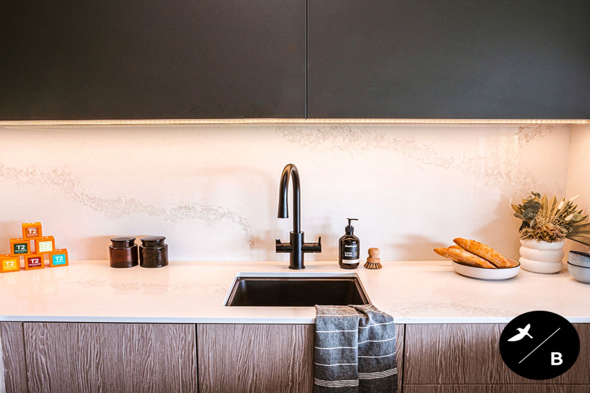 ‘Hillview Residence’ Interior Design: Birdblack Design Build: Warren Williams Joinery Manufacture: PKJ Joinery Photography: Better Together Photography Co