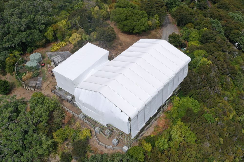 Encapsulating a house using Layer Keder (PVC Sheet) Roof System
Photo Credit: Kiwi Way of Life Photography (Sean King)