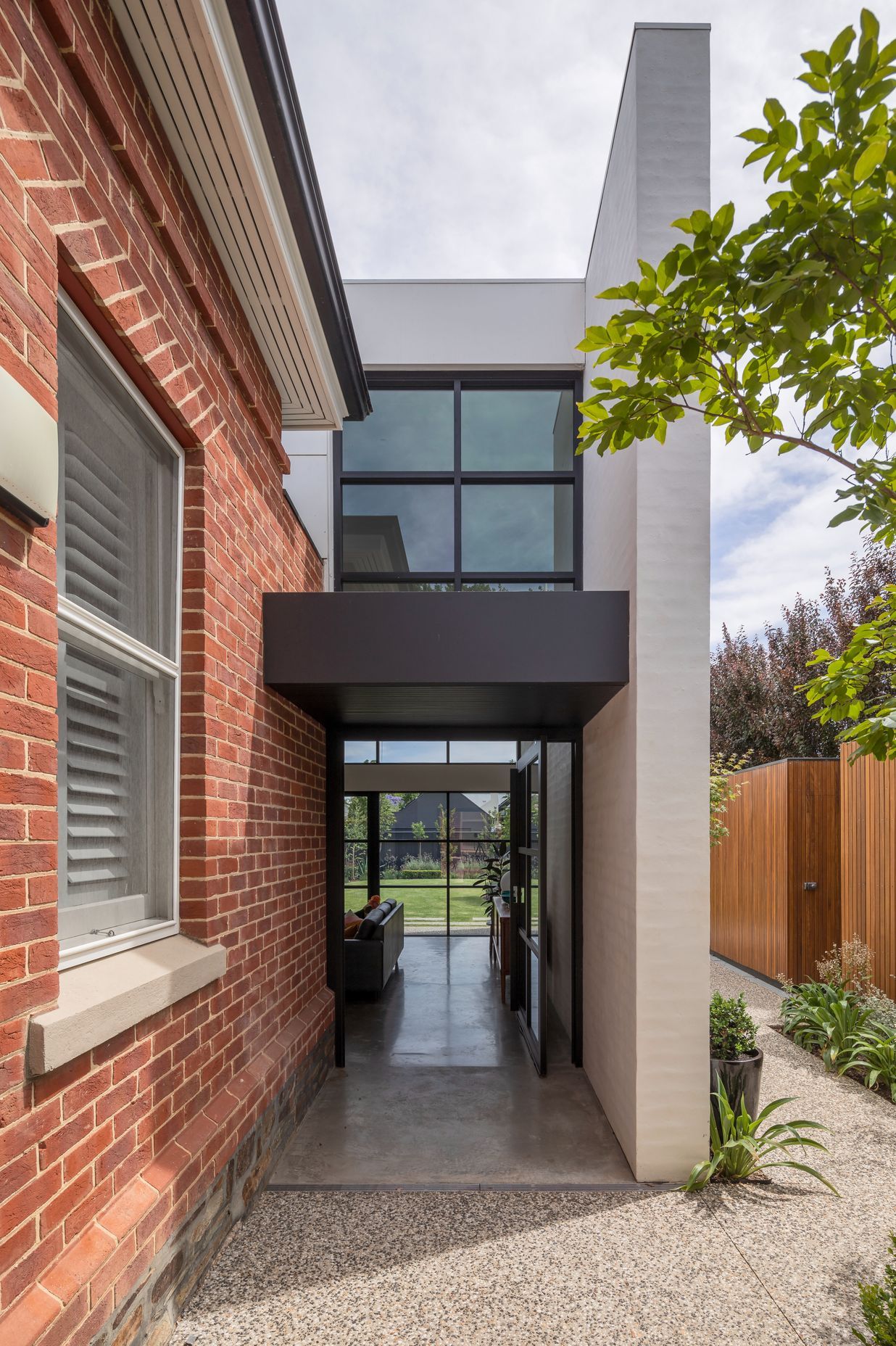 Doyle Residence by Glasshouse Projects | Photography by Aaron Citti