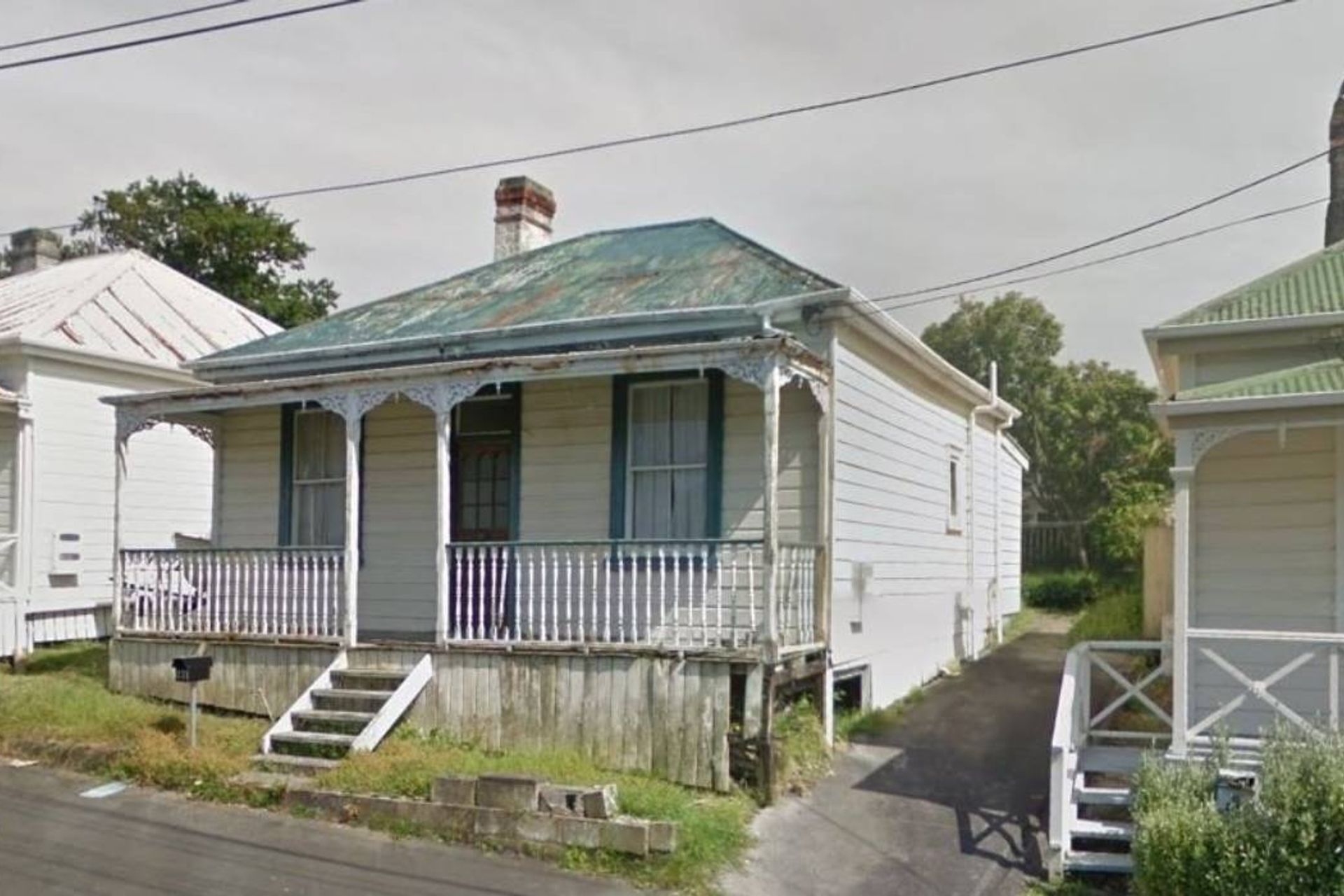 Peter Wolfkamp's Devonport Villa Transformation with Escea's New DF990 Gas Fire