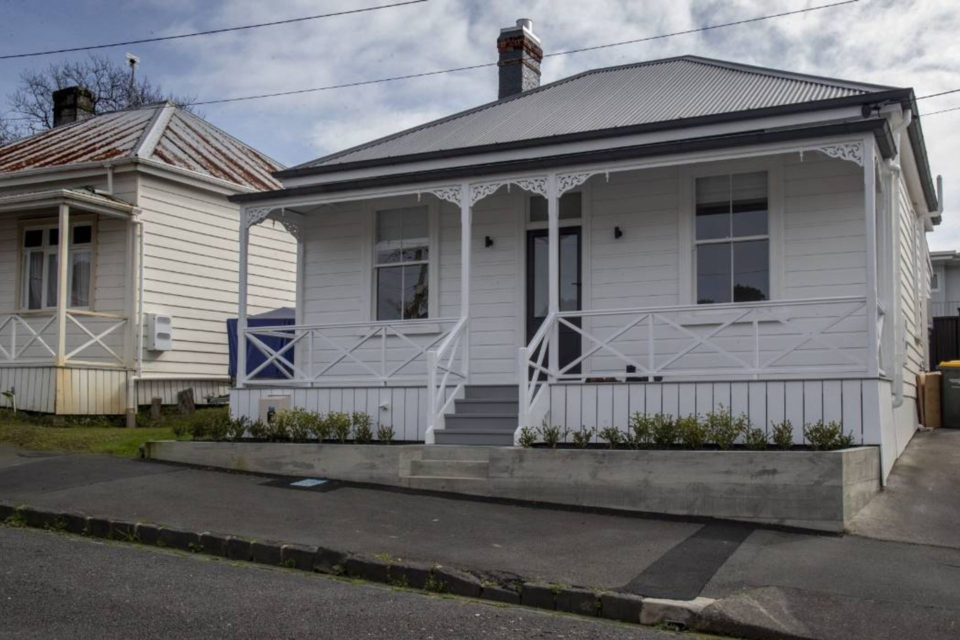 Peter Wolfkamp's Devonport Villa Transformation with Escea's New DF990 Gas Fire