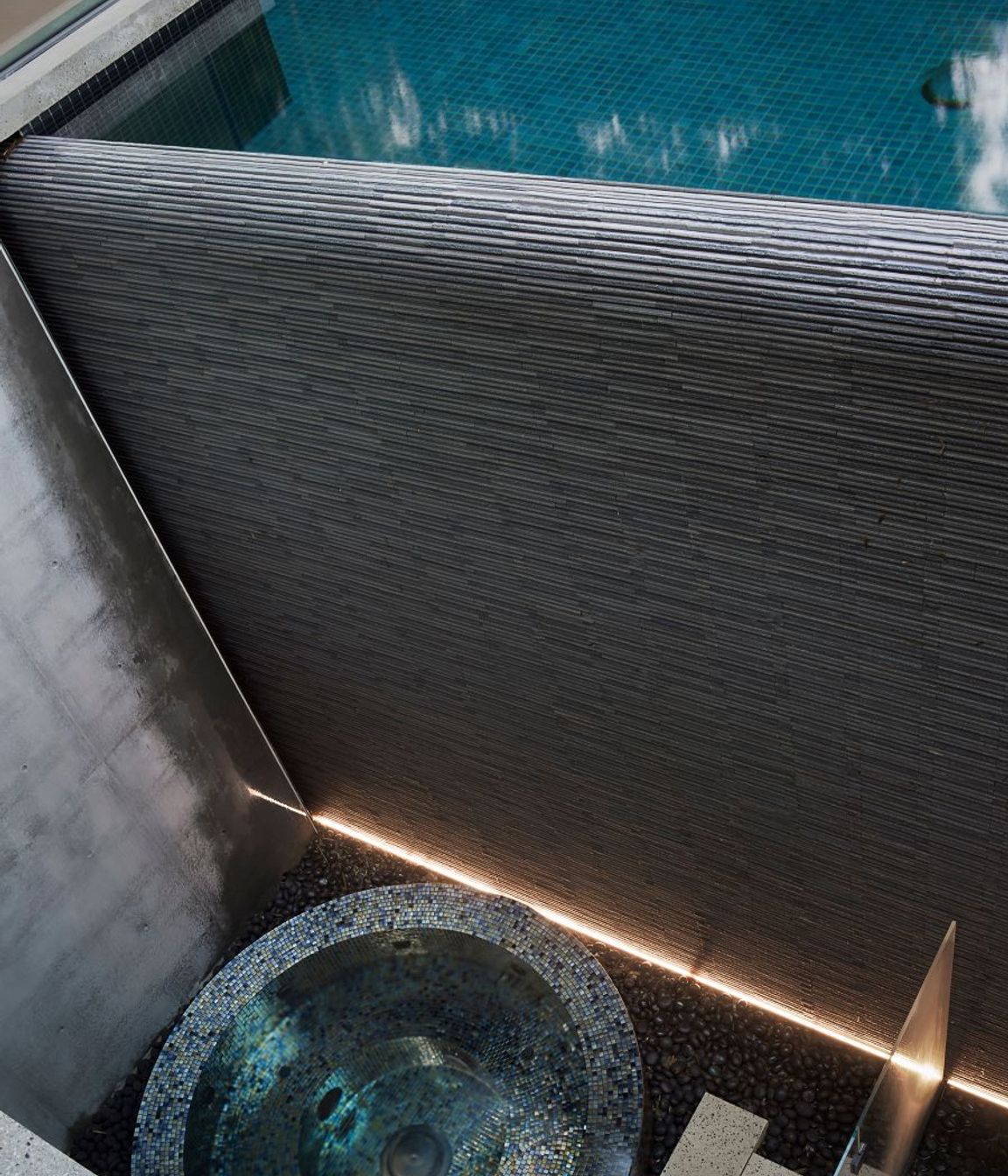 Sussex Residence by mckimm | Photography by Luke Butterly