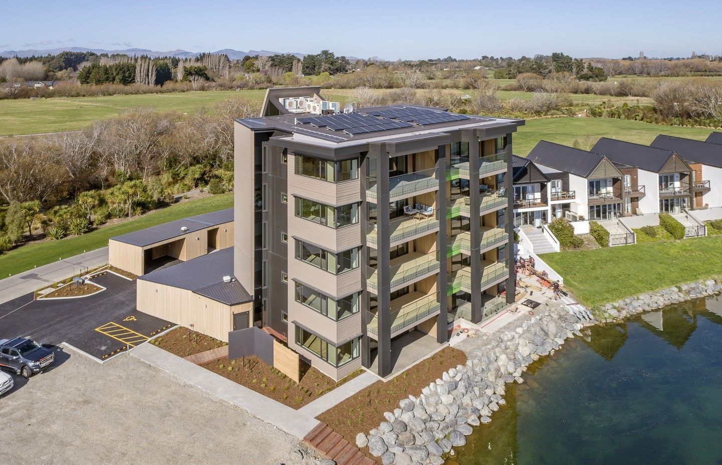 Clearwater Quays is built on the shores of Lake Rotoiti in Canterbury's prestigious Clearwater development.