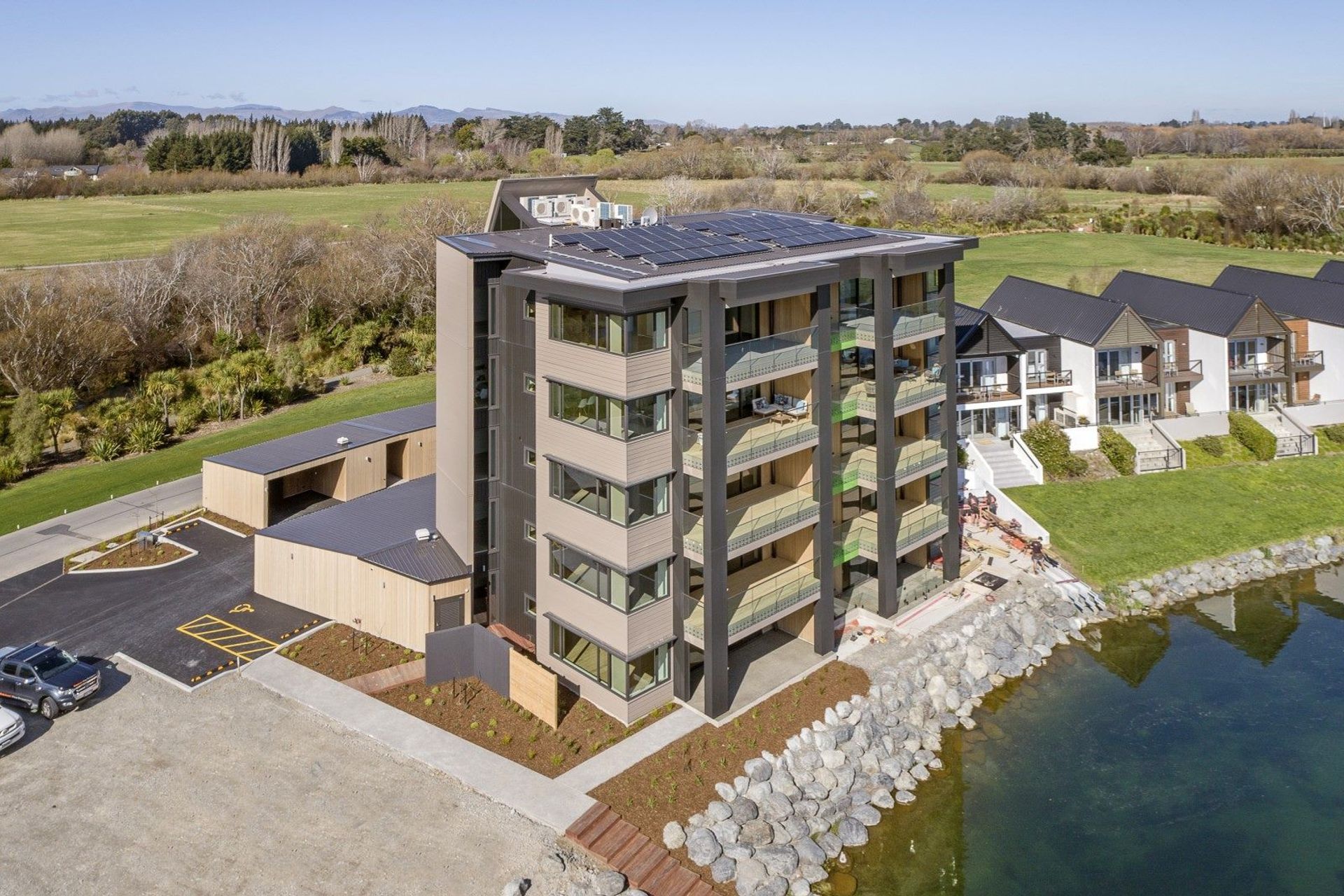 Clearwater Quays is built on the shores of Lake Rotoiti in Canterbury's prestigious Clearwater development.