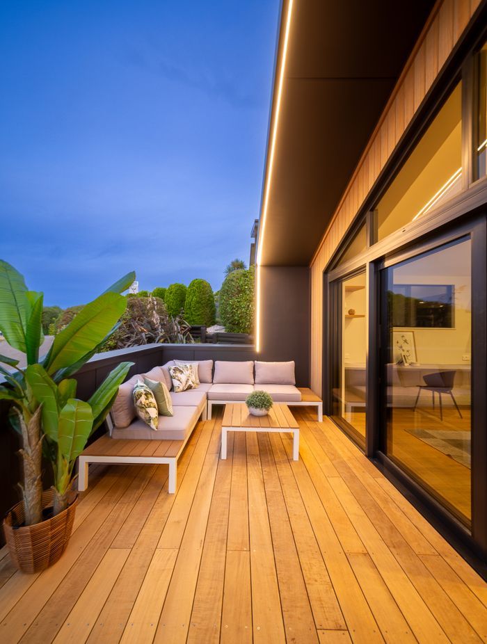 One Stop Deck Shop provided more than just the timber decking at the home. It provided free expert advice on the right decking timber to suit the family's budget and personal preference.