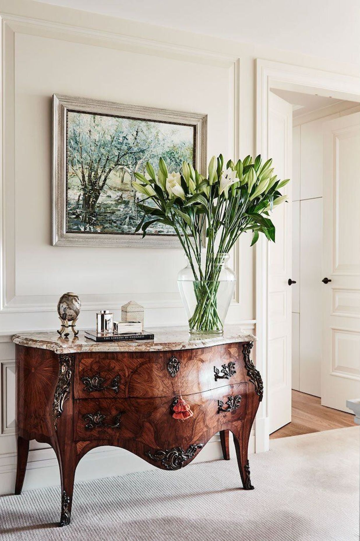 Make An Entrance: 5 Key Steps To Styling Your Entryway