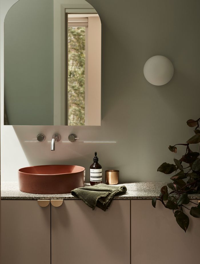 Wahroonga House by Tom Mark Henry | Photography by Damian Bennett