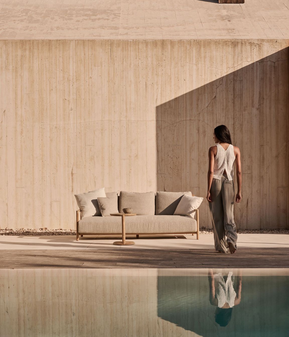 Amanu 3 seater by Yabu Pushelberg