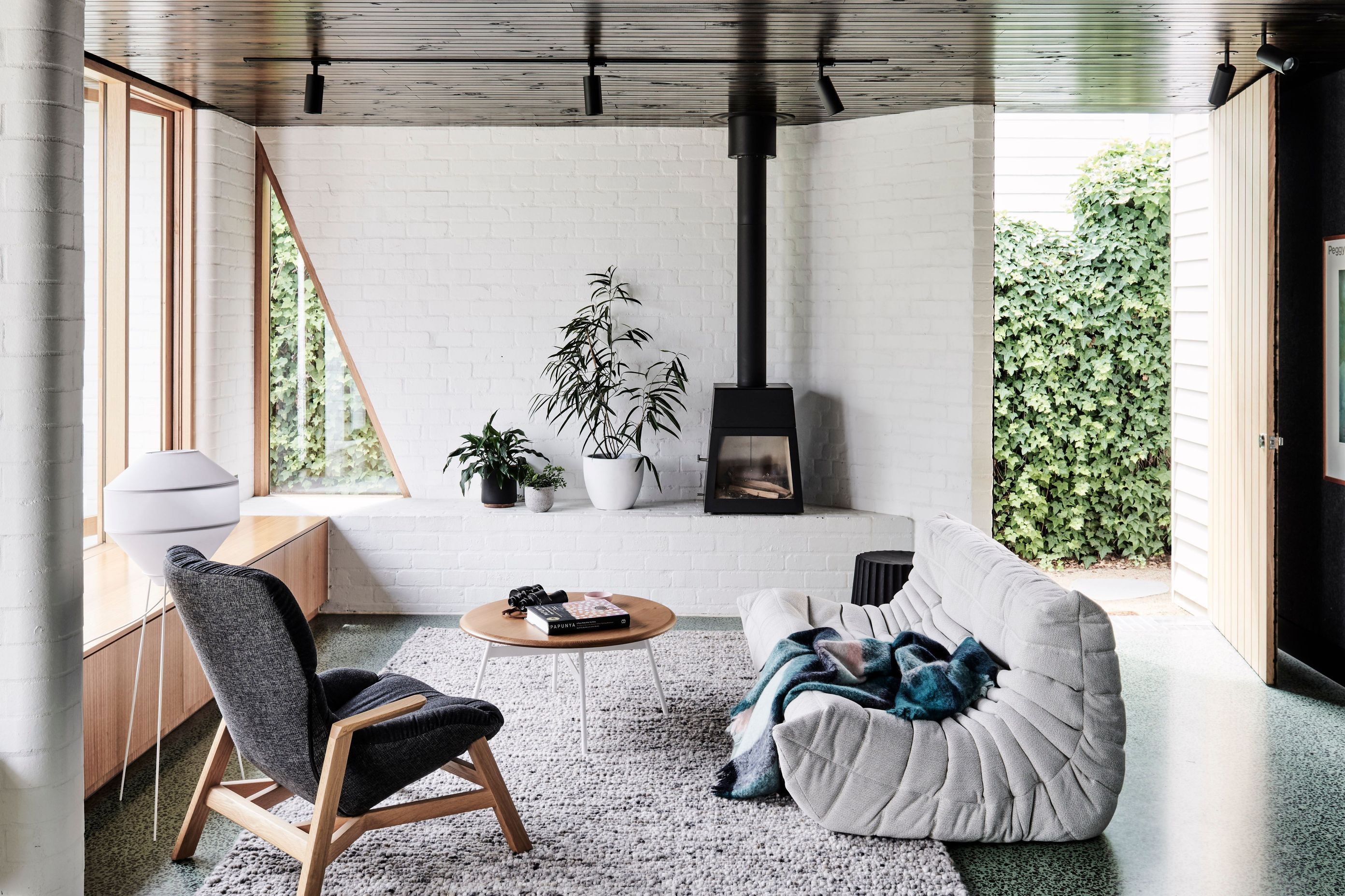 Brunswick West House by Taylor Knights | Photography by Tom Blachford