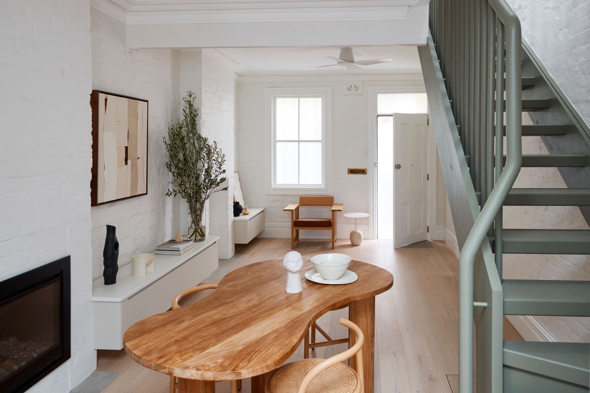 Darlinghurst Worker's Cottage by Tom Mark Henry | Photography by Damian Bennett