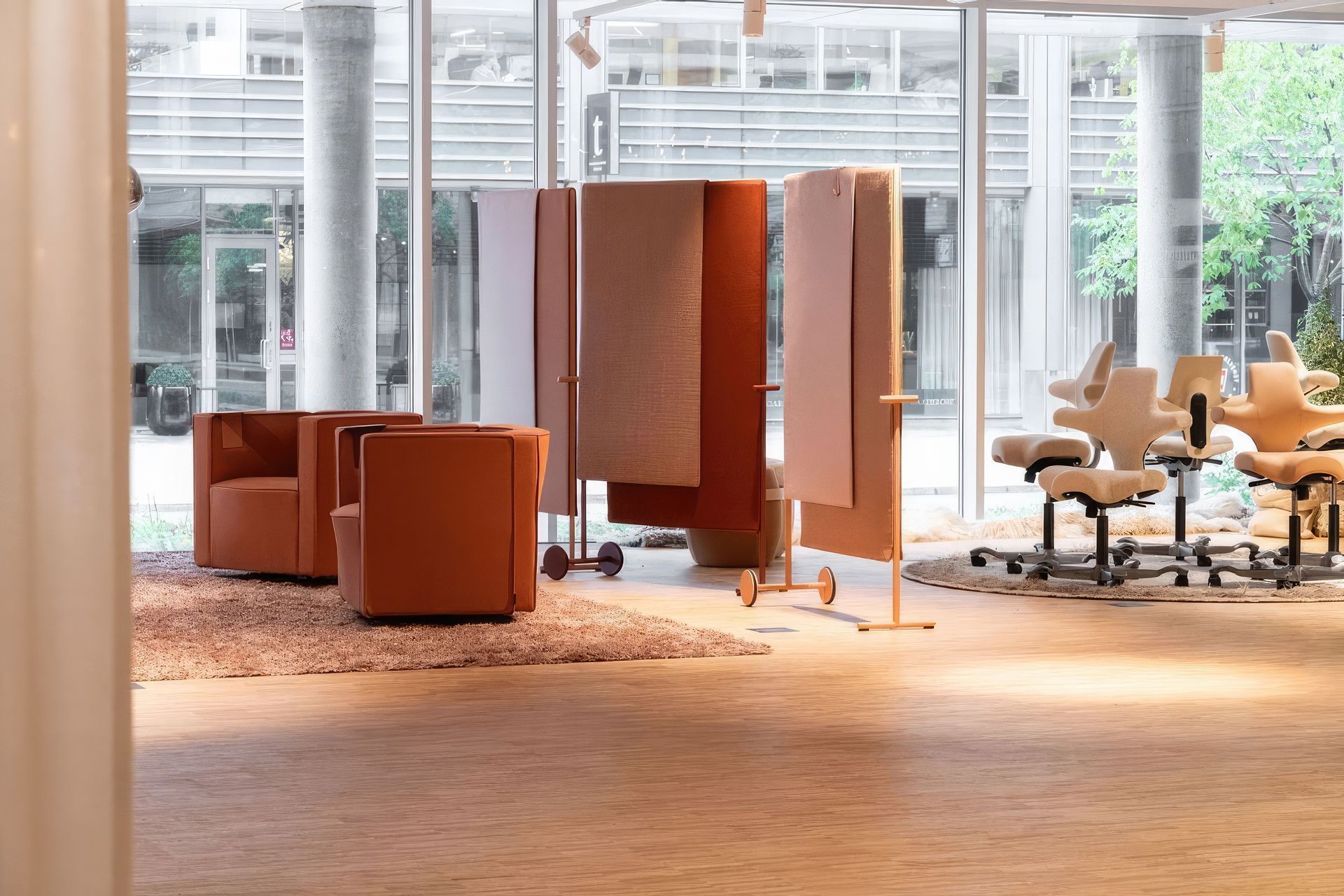 Featured: Pauline armchair & Thelma room divider by Offecct, HÅG Capisco & HÅG Capisco Puls