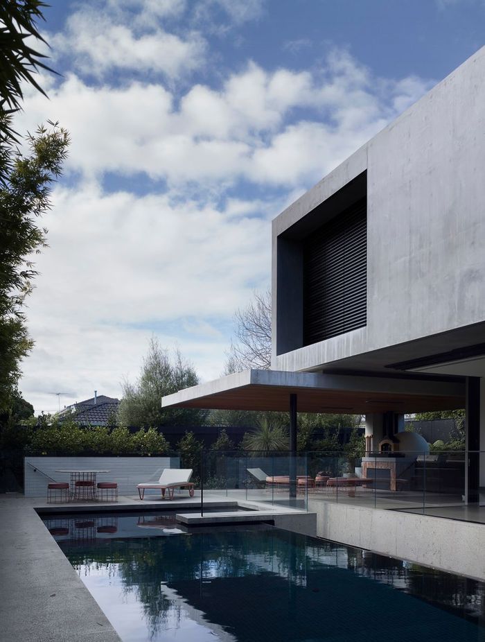 Sussex Residence by mckimm | Photography by Luke Butterly