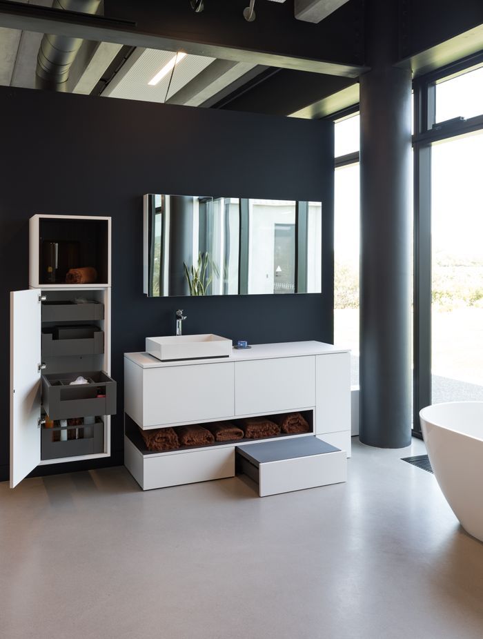 Visit Blum’s showrooms without leaving your room