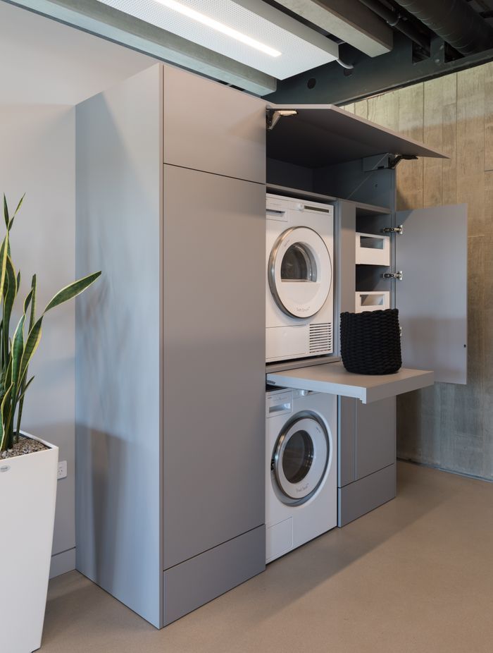 Visit Blum’s showrooms without leaving your room