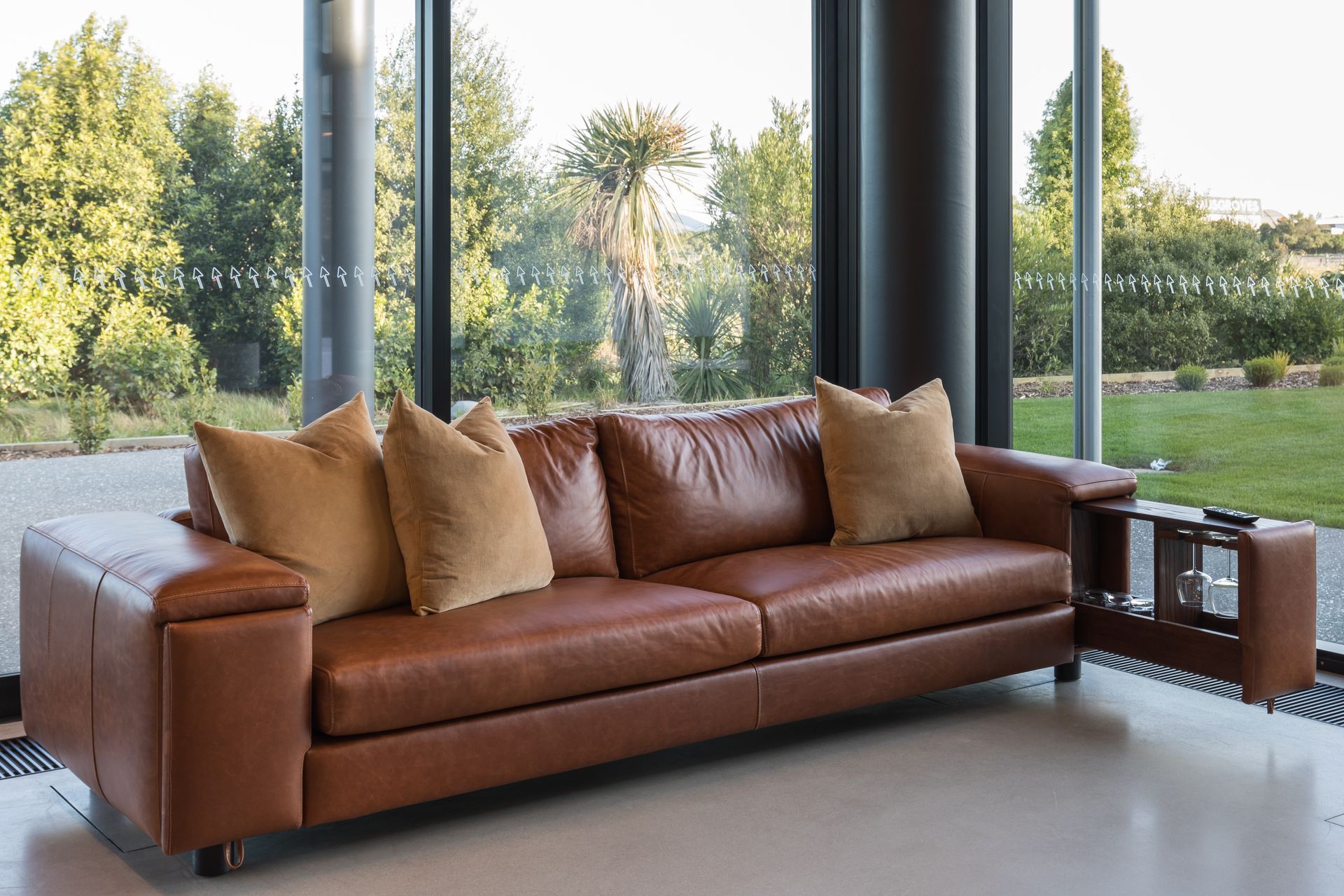 Visit Blum’s showrooms without leaving your room