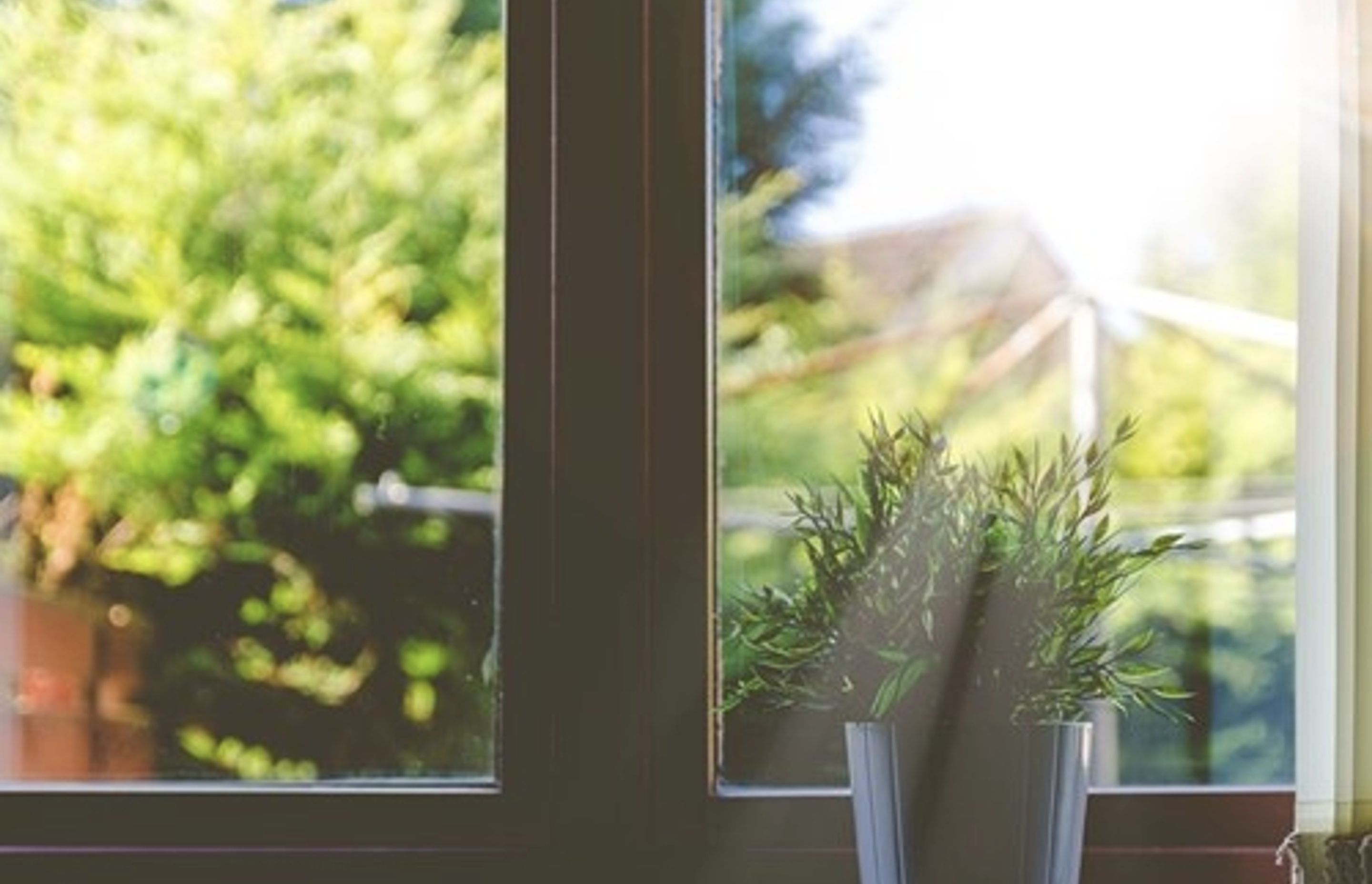 If your wooden windows need replacing consider, aluminium systems for a quick installation and increased thermal efficiency.
