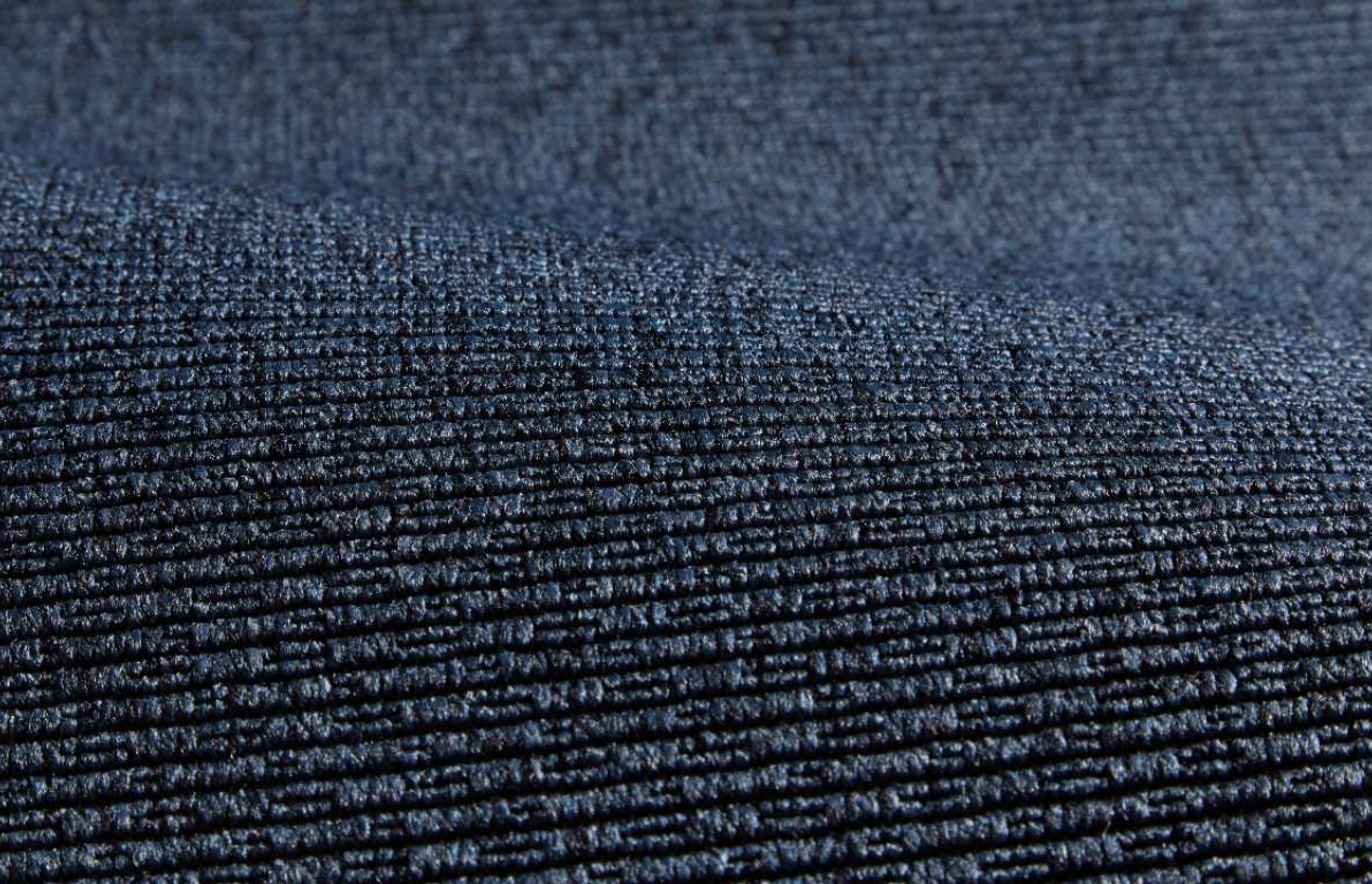 Chain broadloom in 100% Econyl recycled yarn from Fletco.