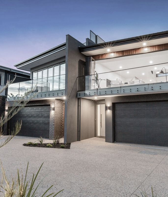 Guides & Ideas, Spaces