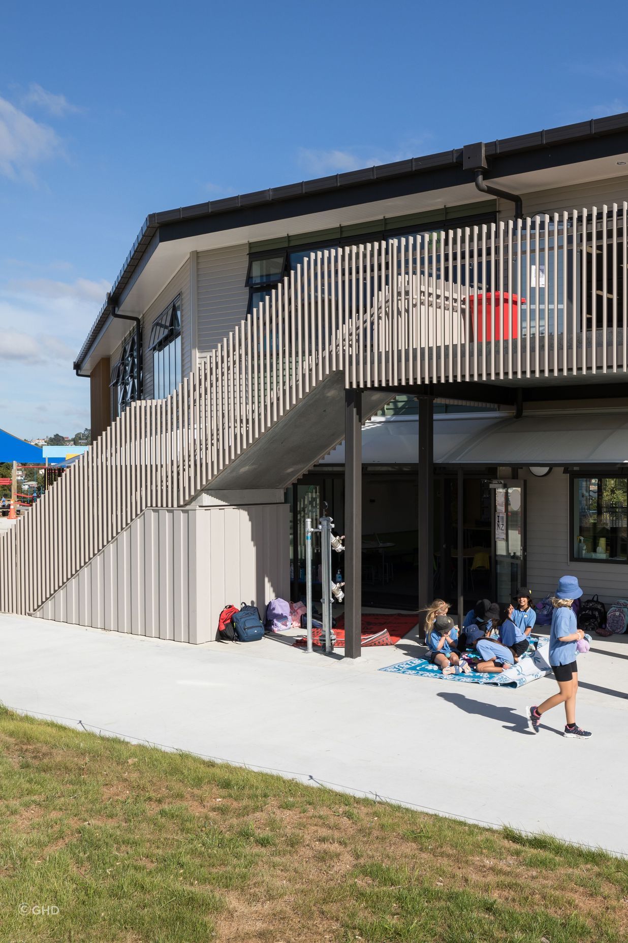 Custom UNEX Fin-style balustrade installed on school decks and stairs