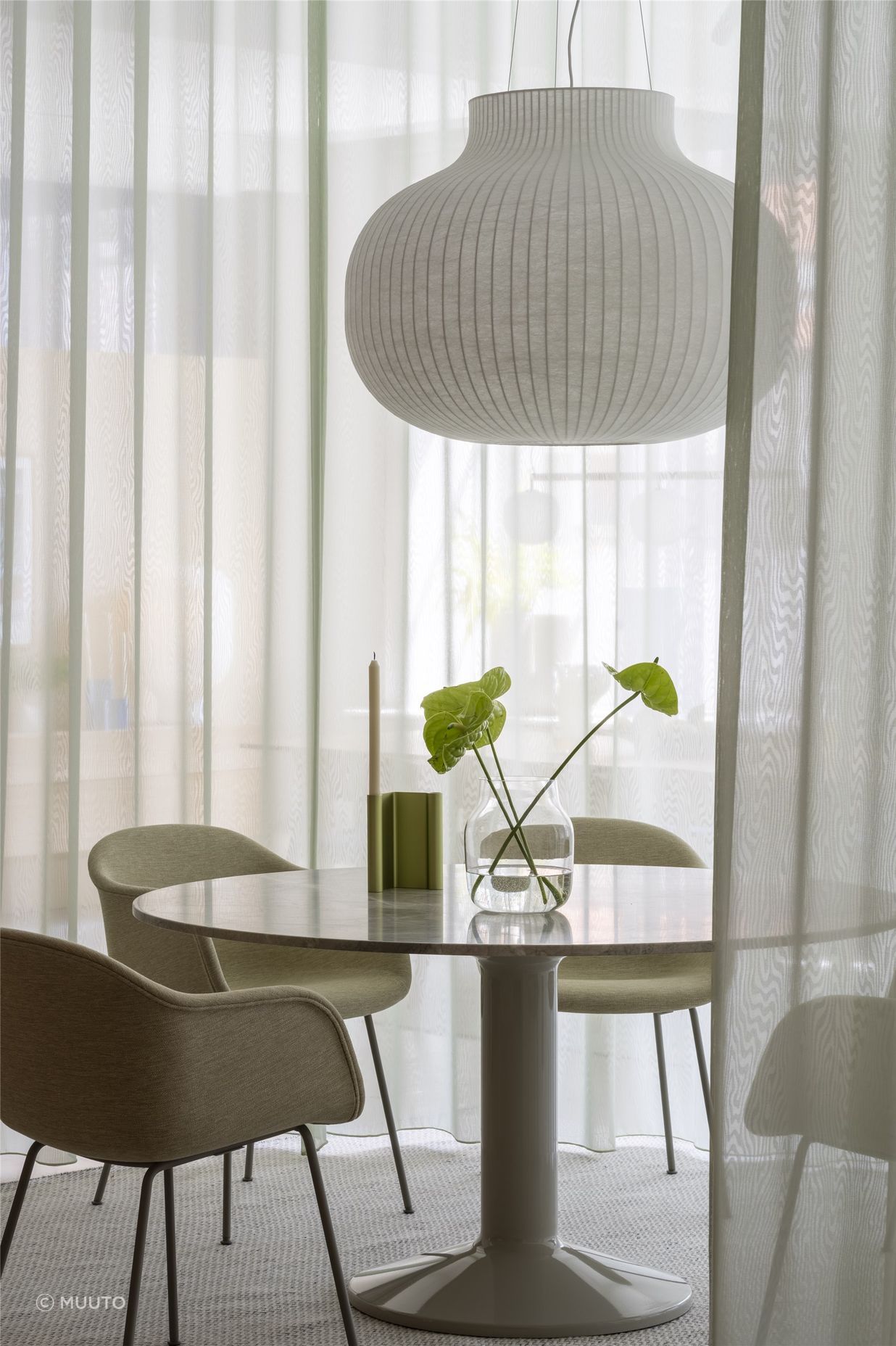 3daysofdesign-2025-muuto-spaces-overview-midst-stone-table-strand-pendant-lamp-silent-vase-fiber-lounge-chairs-pair-candleholder150.jpg