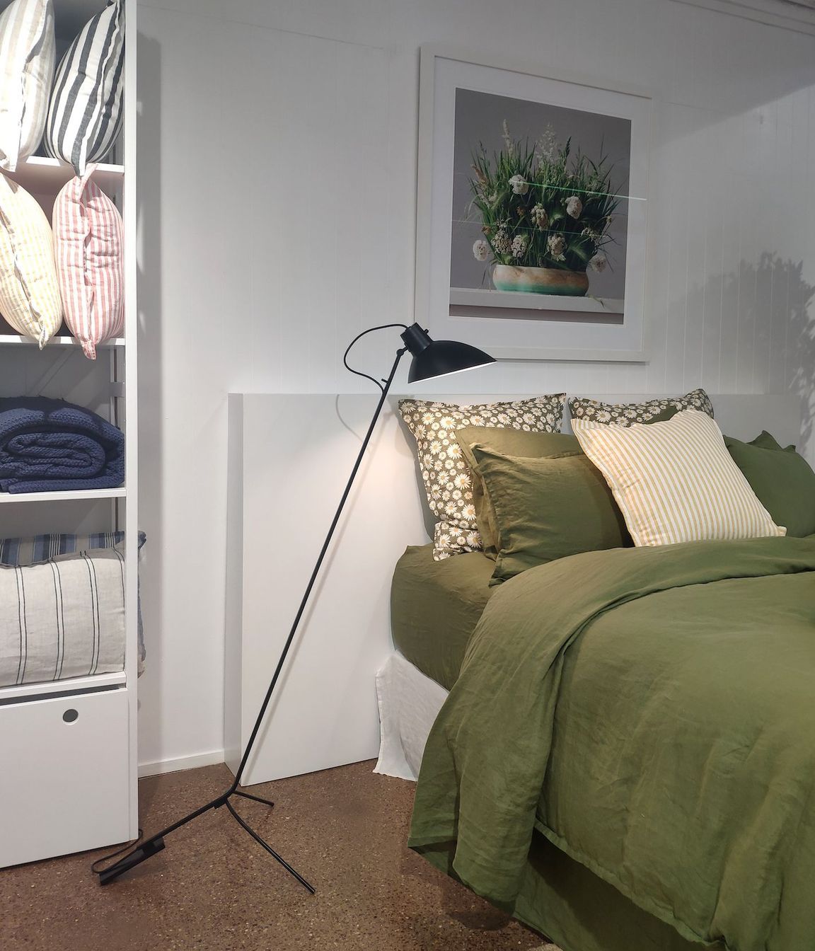Image Features VV Cinquanta Floor Lamp from Astep