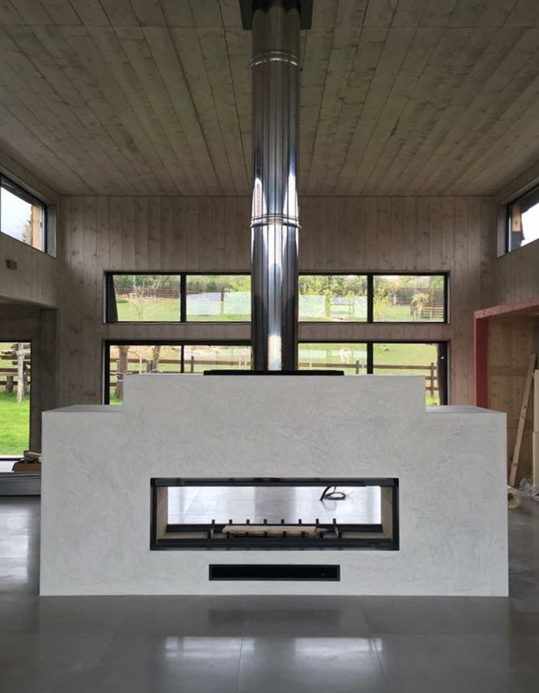 Double Sided Fireplaces: Two Is Always Better Than One