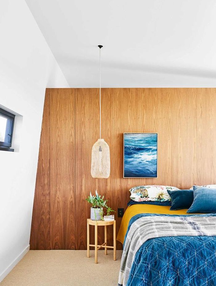 Eco-Friendly Hillside Retreat x Sculpt Fireplace Collection