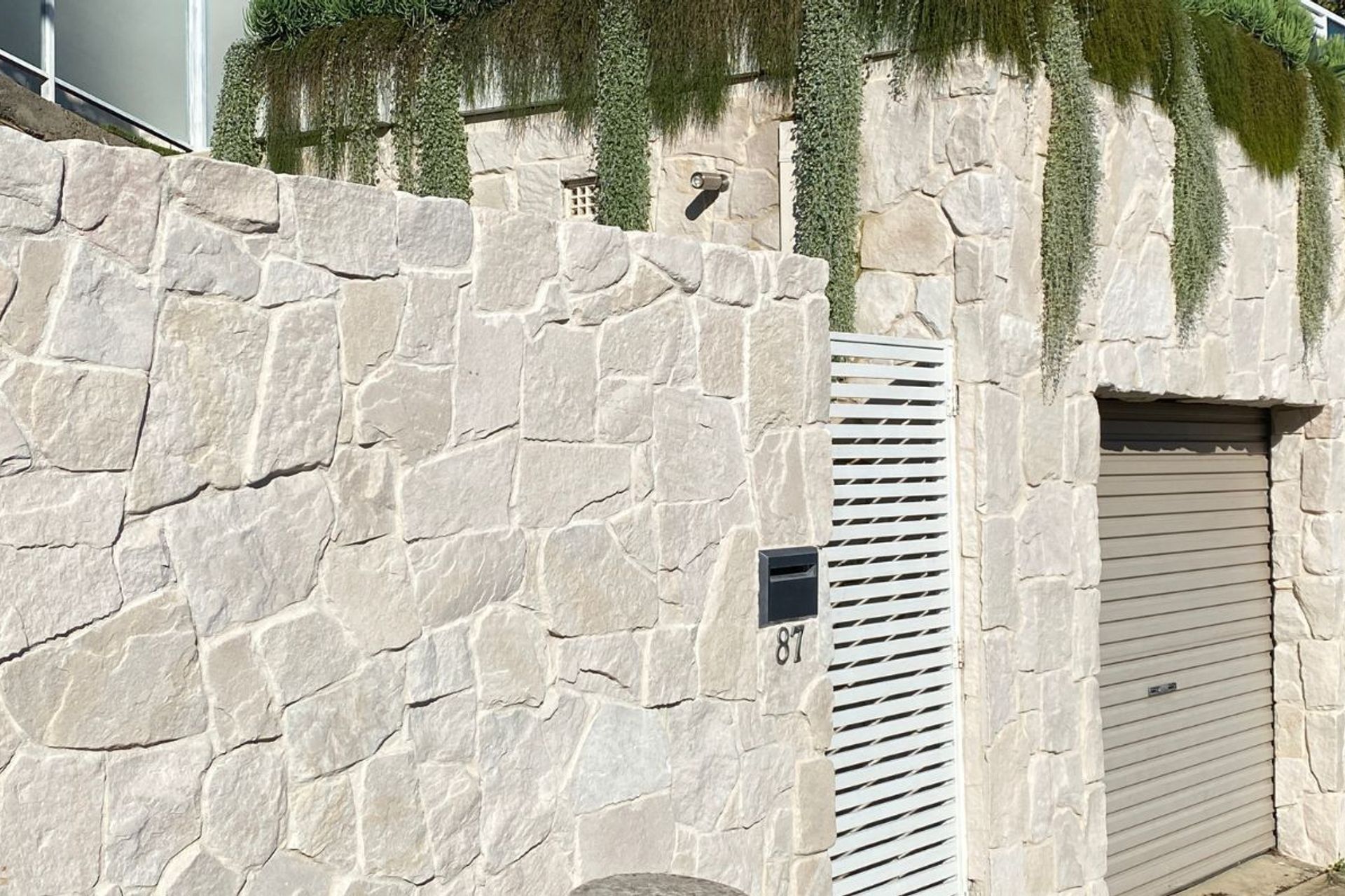 Clairvaux Stone Wall Cladding | Green Coast Landscapes