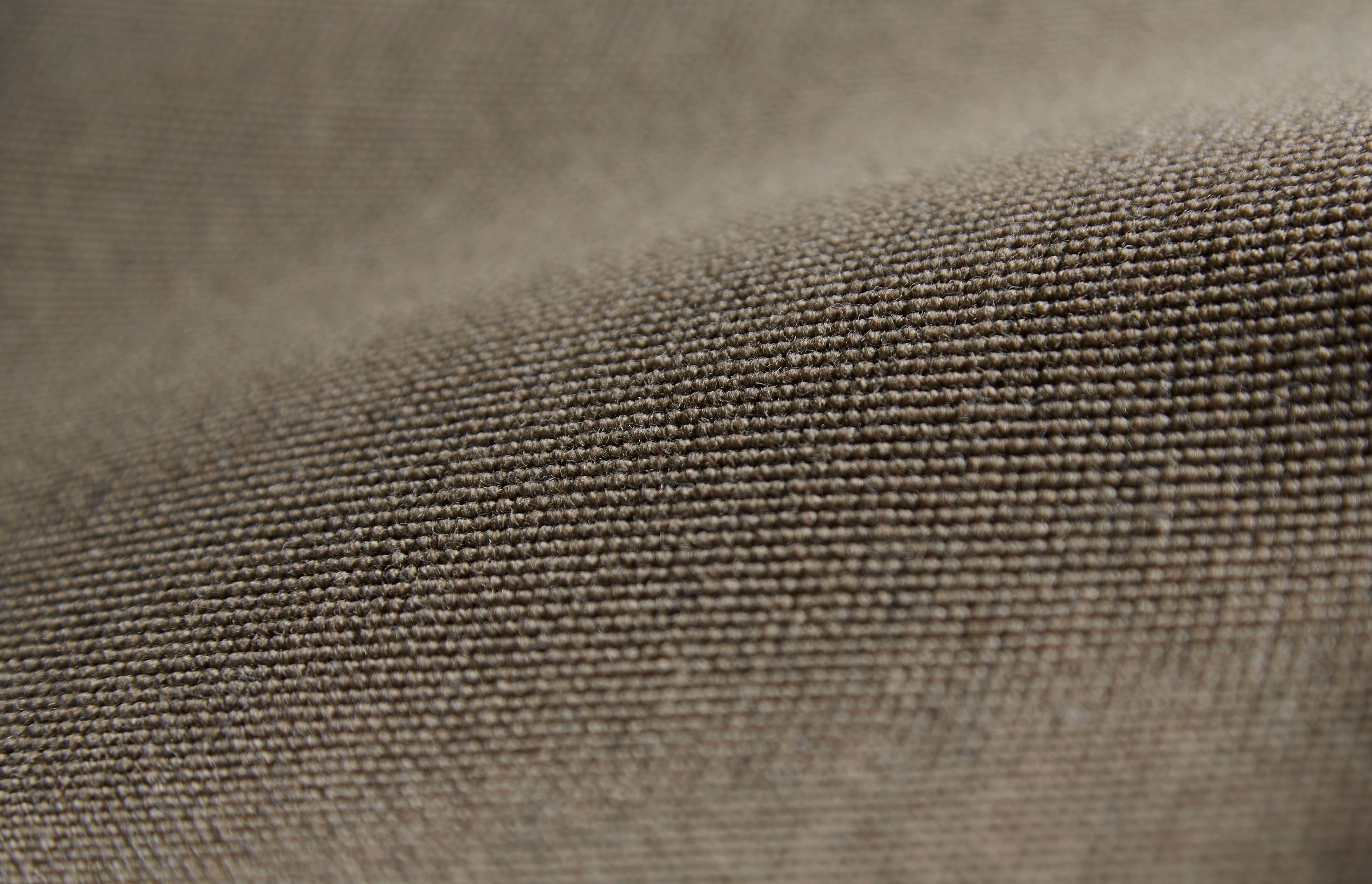 Højer Kontrakt broadloom, 80% wool (70% NZ virgin wool), 20% nylon, 12 standard colours, custom colours available from 200sqm+