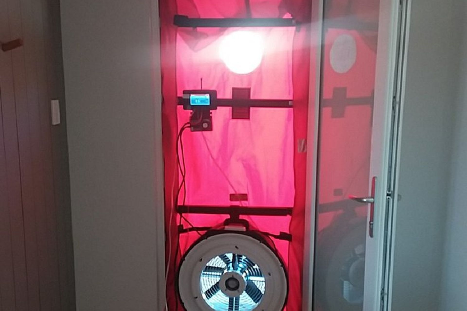 Blowerdoor in action.