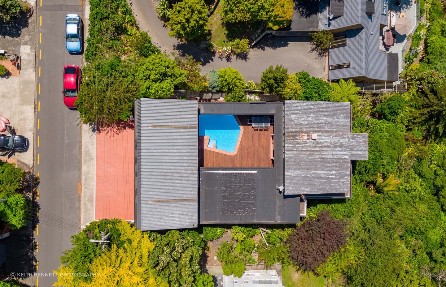 A bird’s eye view of the house before its renovation.