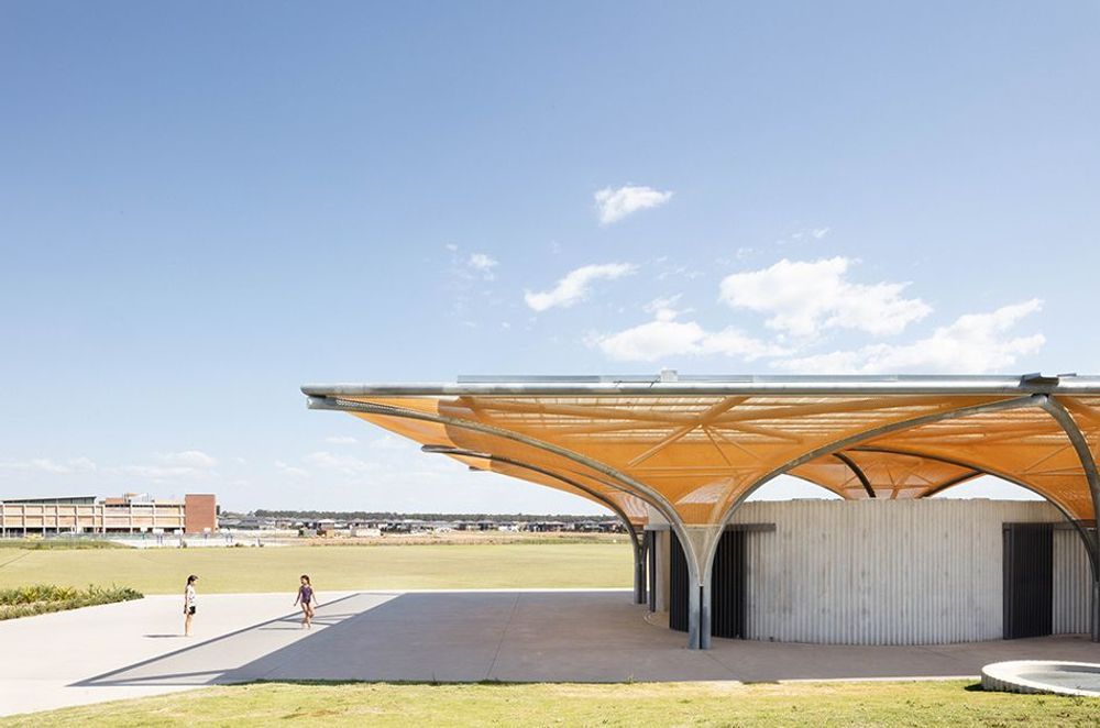 Golden Mesh Shades a Sports Pavilion in Sydney