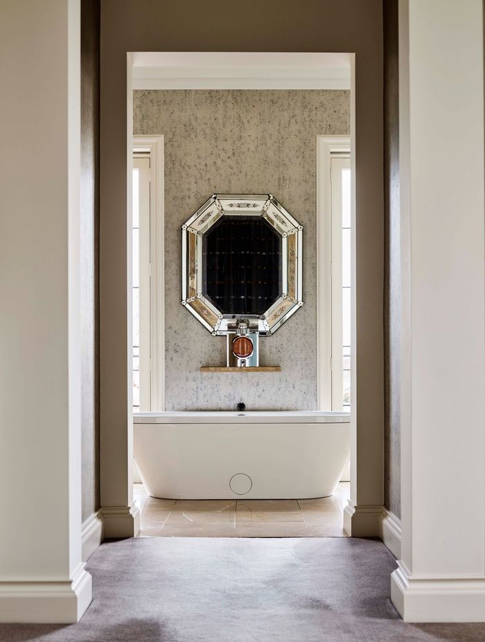 Kenley Court by Rob Mills Architecture &amp; Interiors | Photography by Mark Roper