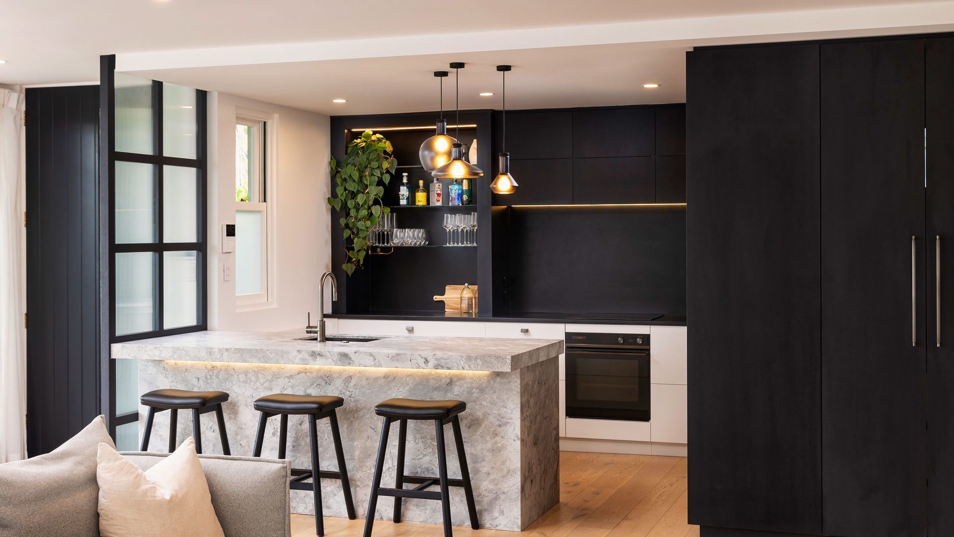 Westmere Reno video