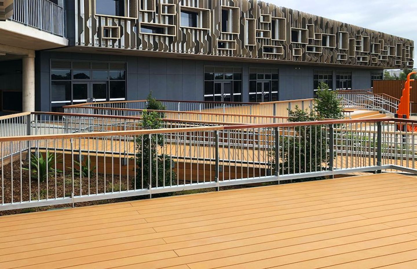 Innowood - Permium FIBA-DEK