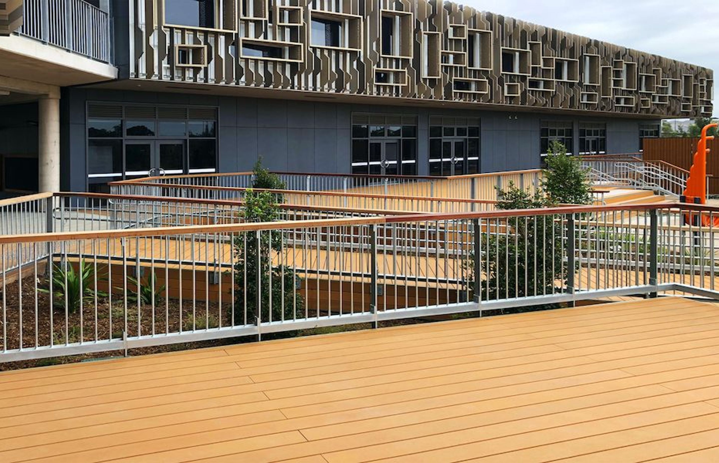 Innowood - Permium FIBA-DEK