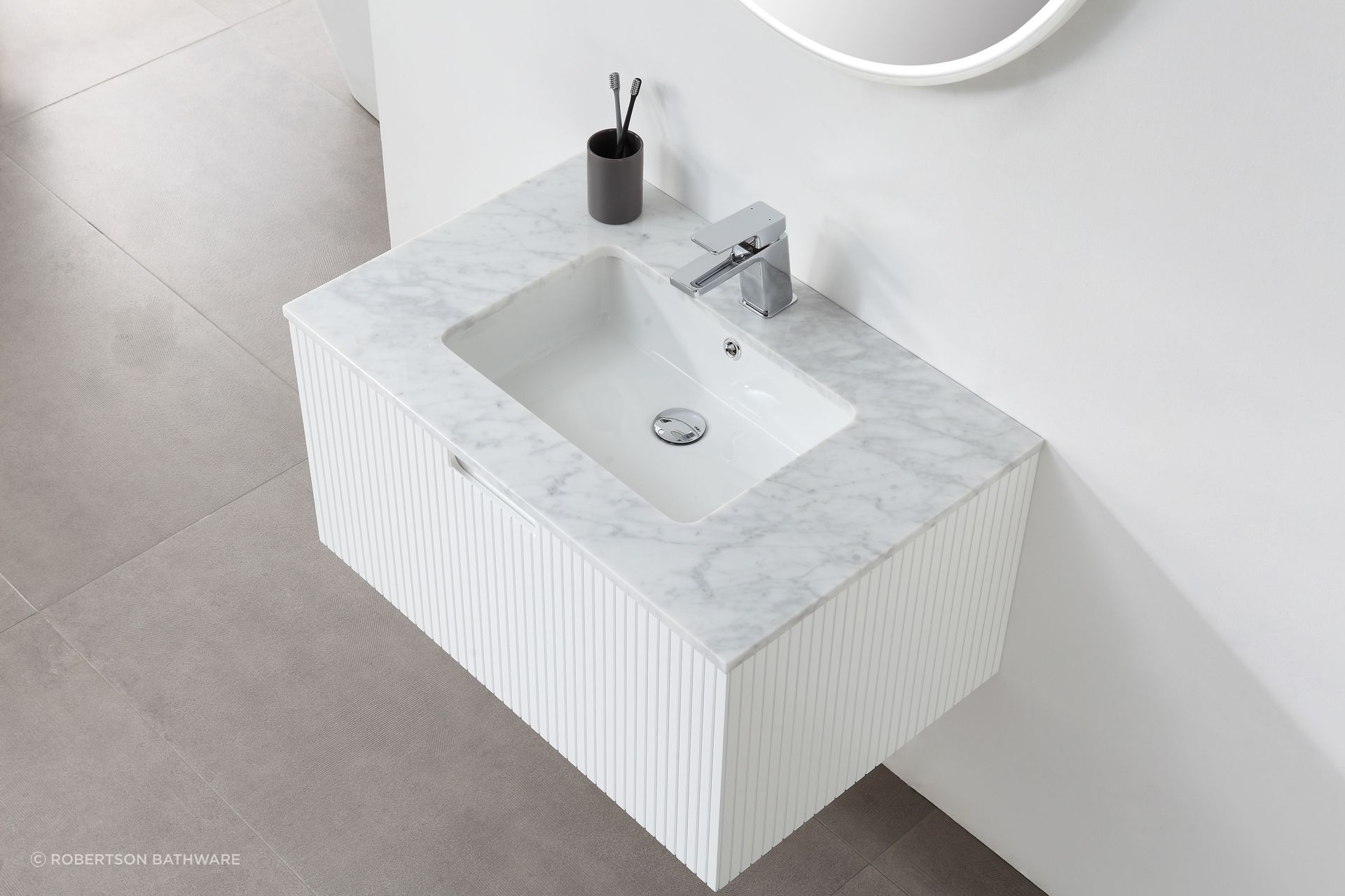 The undeniable luxuriousness of marble, seen here with the Parisi Vanity.