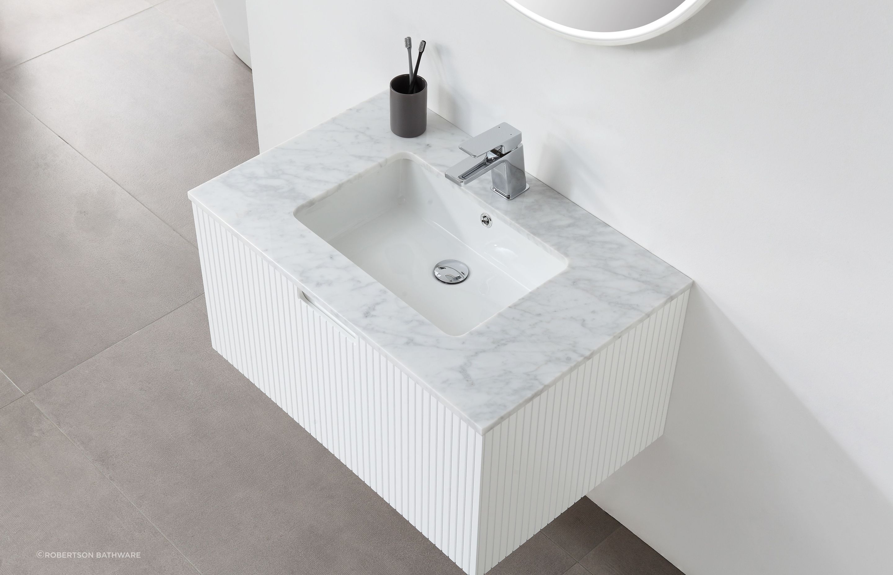 The undeniable luxuriousness of marble, seen here with the Parisi Vanity.
