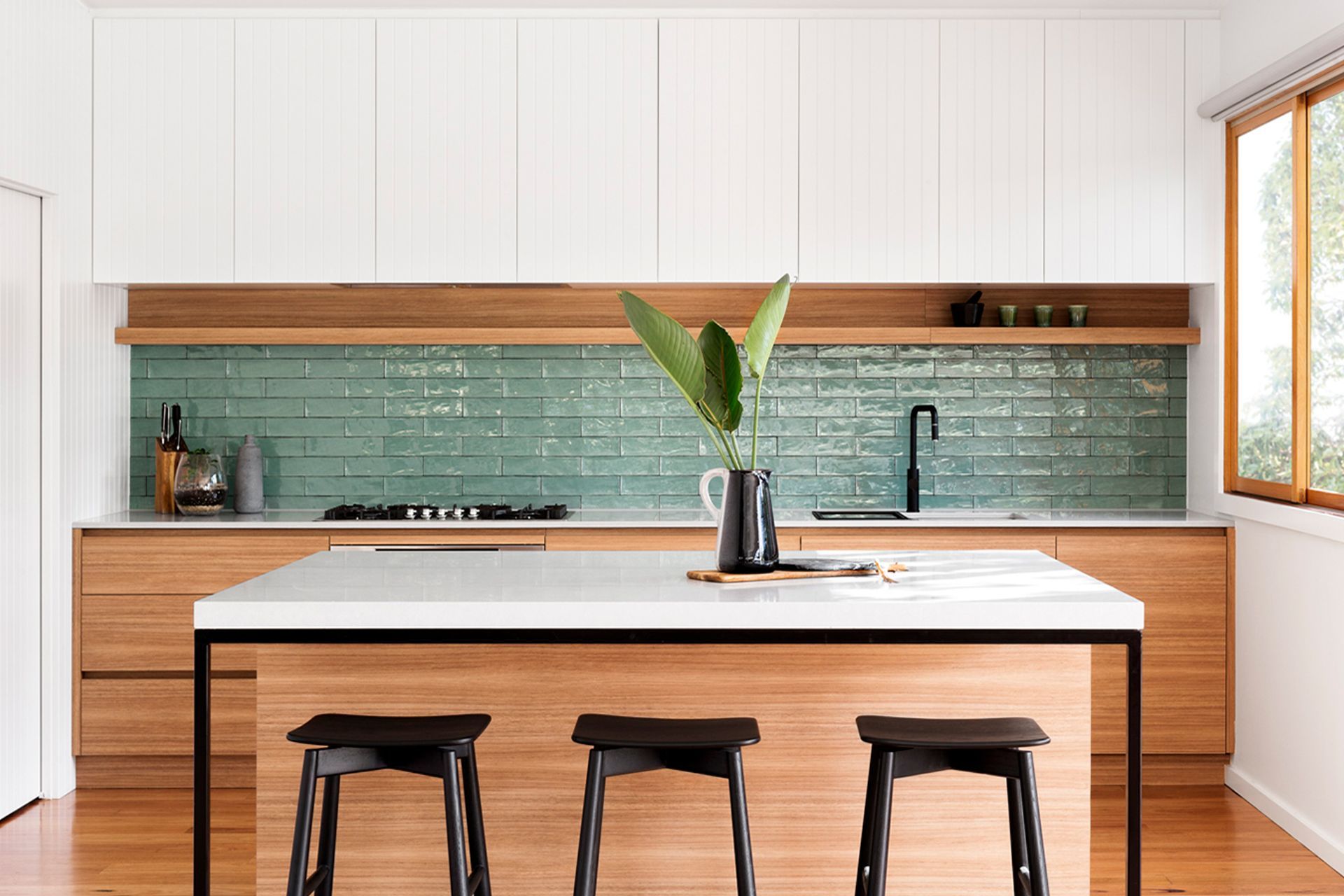 © GIA Bathrooms &amp; Kitchens - featuring Schweigen UM-9S 900mm Silent Undermount Rangehood