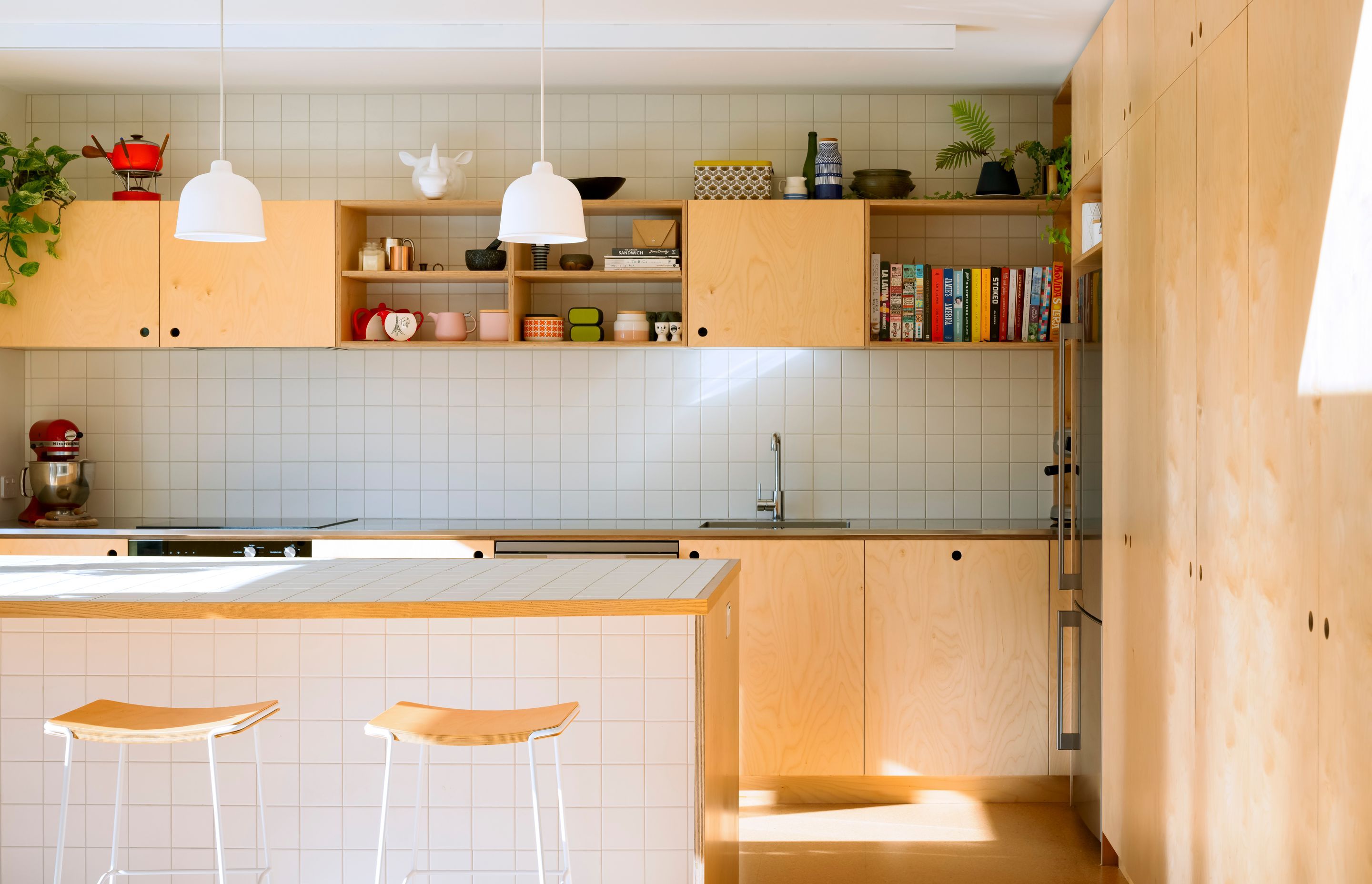 Bright, warm materials make for a comfortable, homey kitchen.
