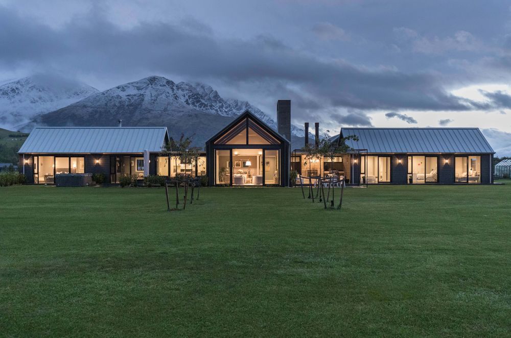 A breathtaking view with a fittingly sublime home - Photography: Bladescenes