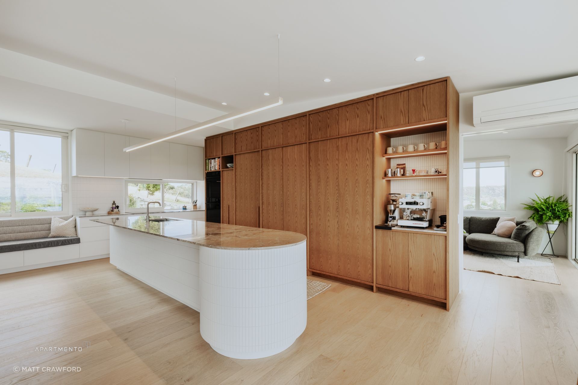 AMArchitectsWaihekeMCrawfordMCP1118-HDR-v3.jpg