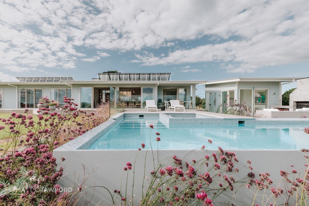 AMArchitectsWaihekeMCrawfordMCP1148-HDR-2-v2.jpg