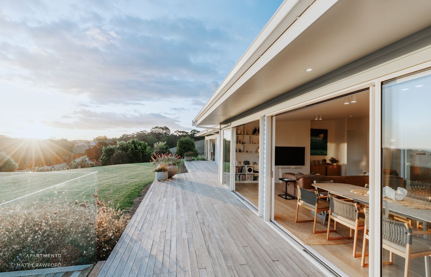 AMArchitectsWaihekeMCrawfordMCP1549-HDR-v4.jpg