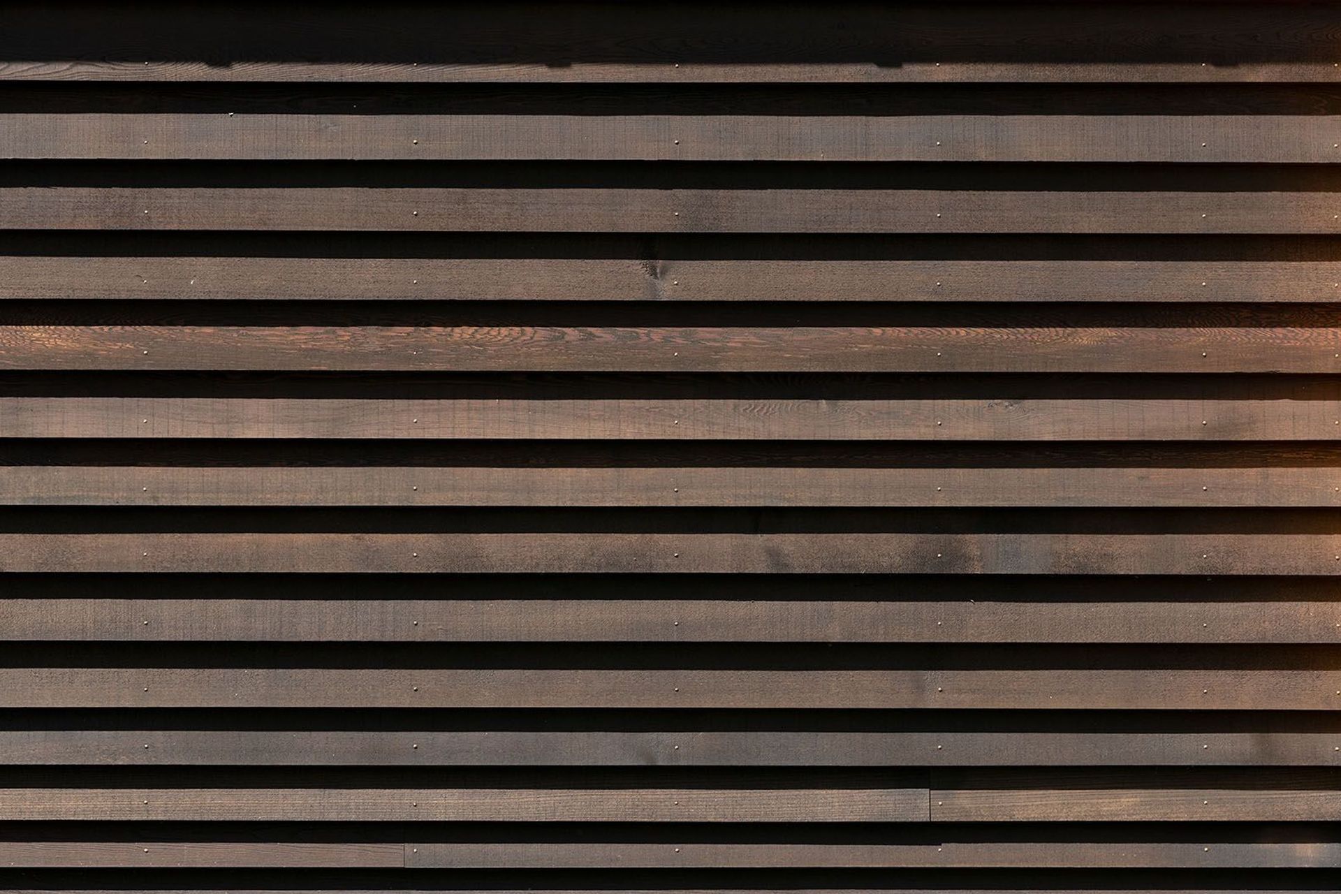 Cedar provides stunning design flexibility that will deliver longevity, performance and style.