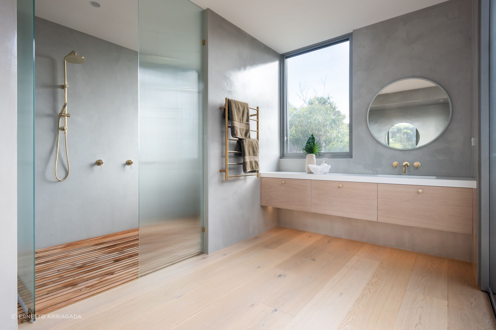ANGLESEAHOUSE0001HIRES-ap-compressed.jpg