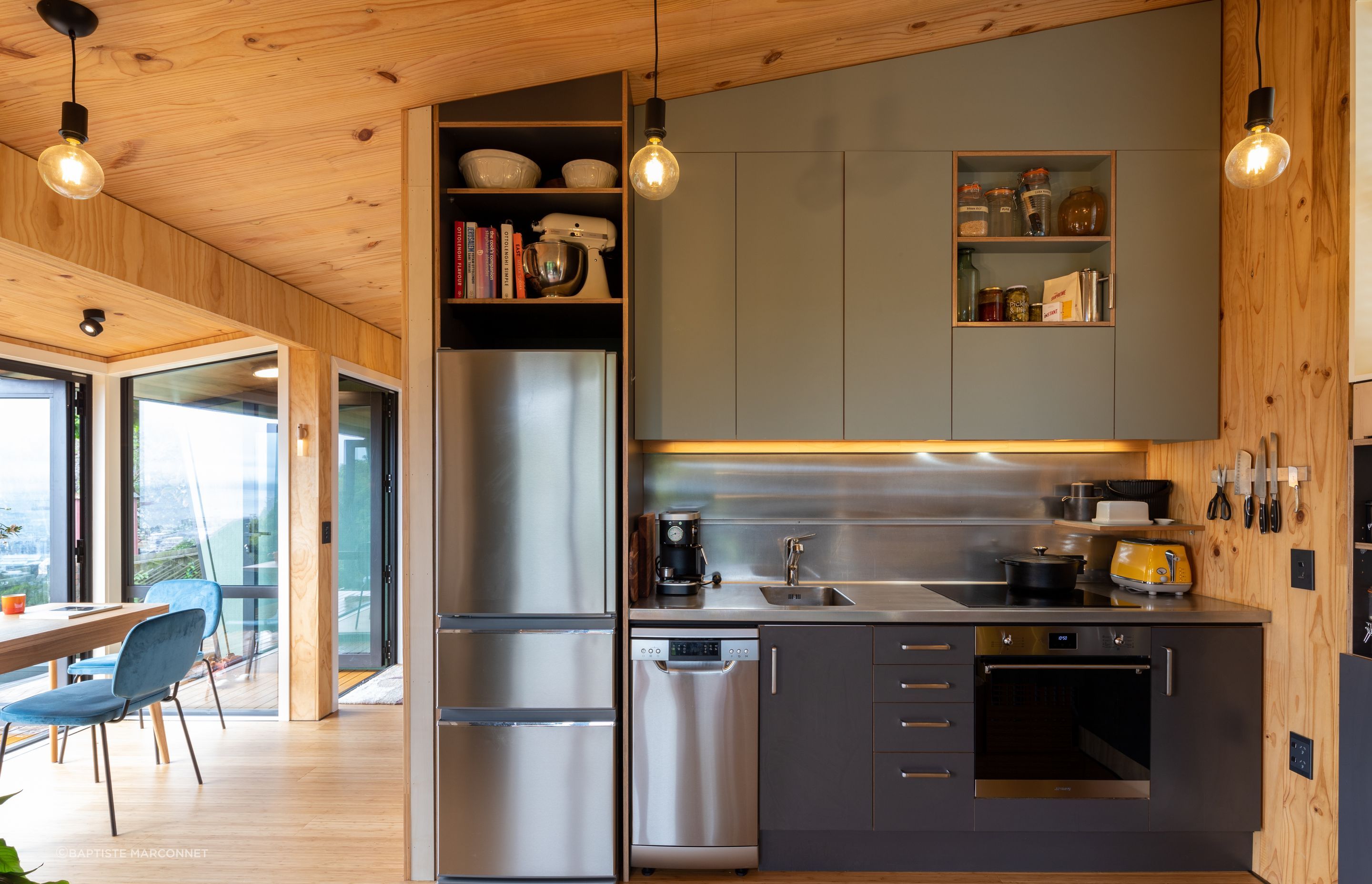The services module is the heart of Te Whare-iti, containing the kitchen, laundry, and bathroom to centralise all of the required services connections.