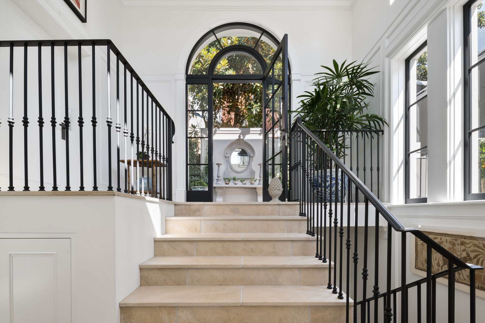 Lynda Kerry Interior Design | Andrew Barnyak Design | Cathedral Limestone Alfresco