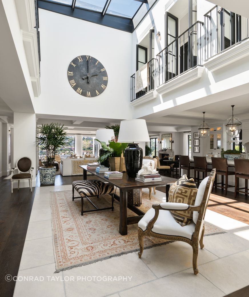 Lynda Kerry Interior Design | Andrew Barnyak Design | Cathedral Limestone Alfresco