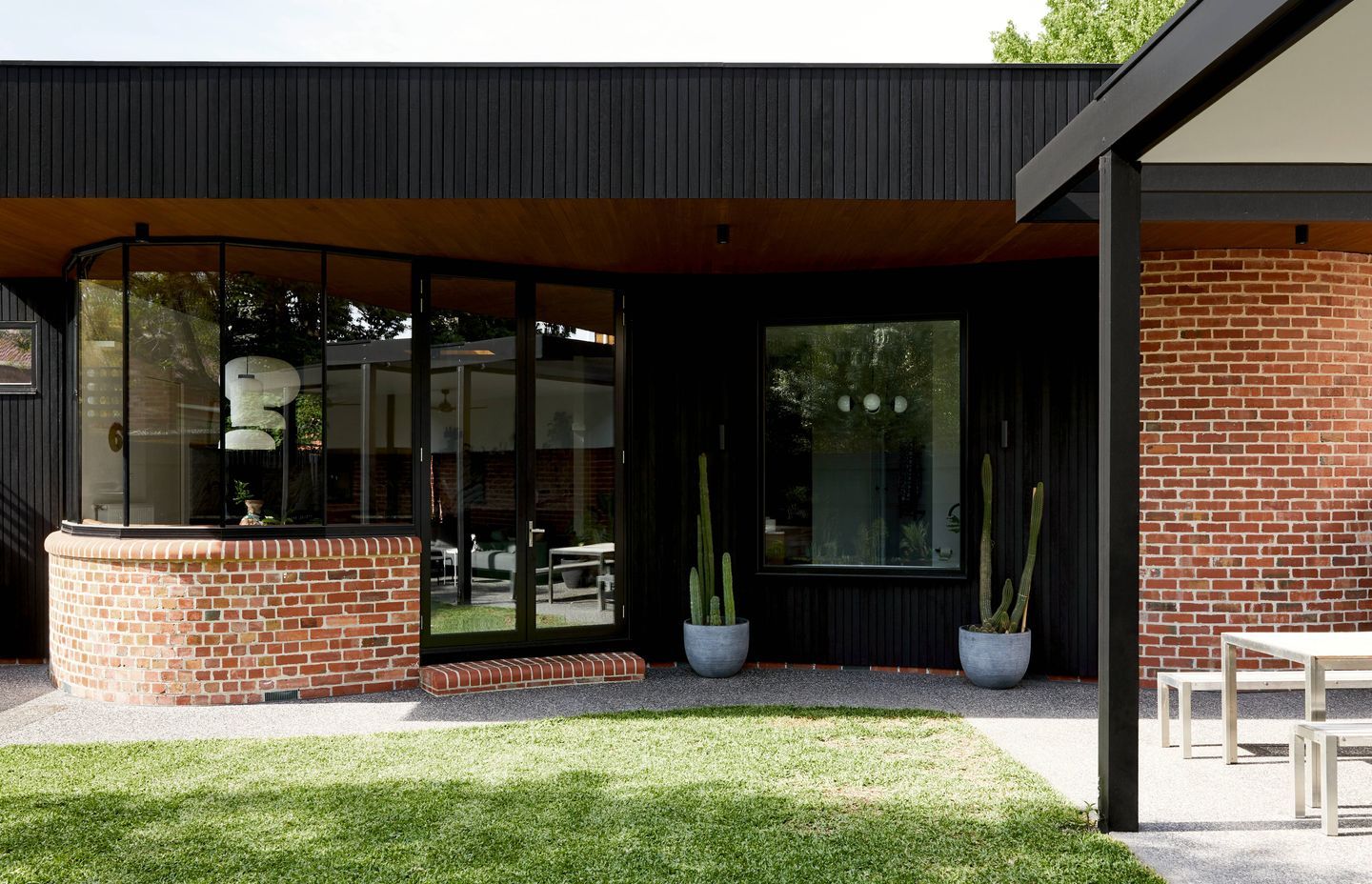 Balaclava Residence by AV-ID | Photography by Peter Marko